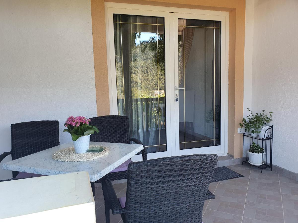 Apartman Mare Šibenik Exterior foto